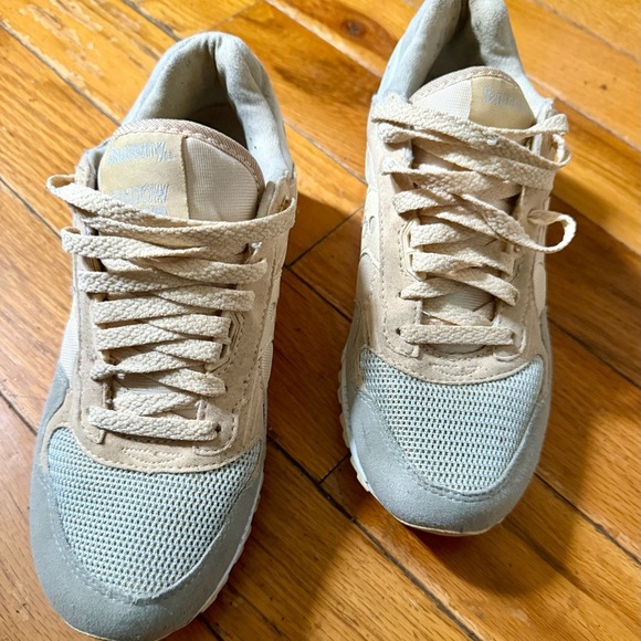 Saucony Sneakers Shadow 500 size 10 - Picture 1 of 5